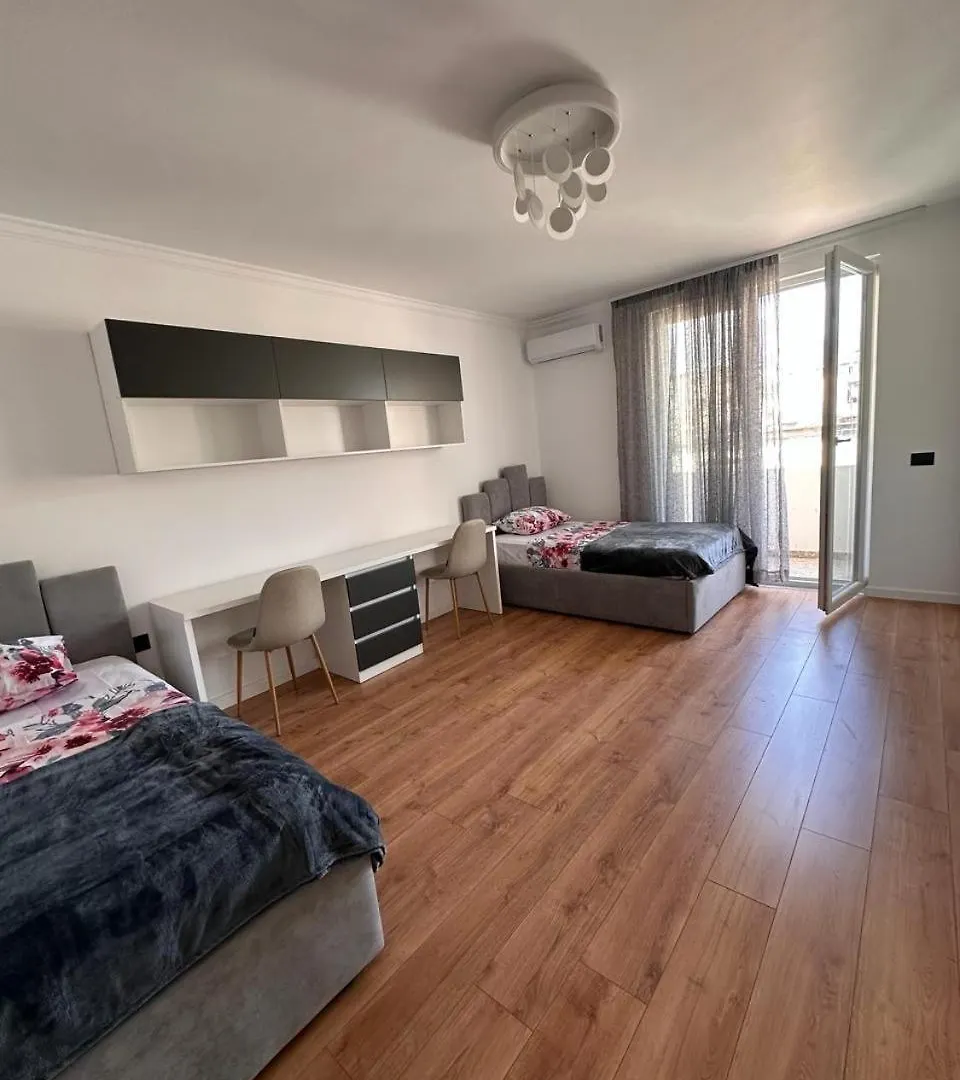 Amaris Apartment Tirana 0*,  Albanien